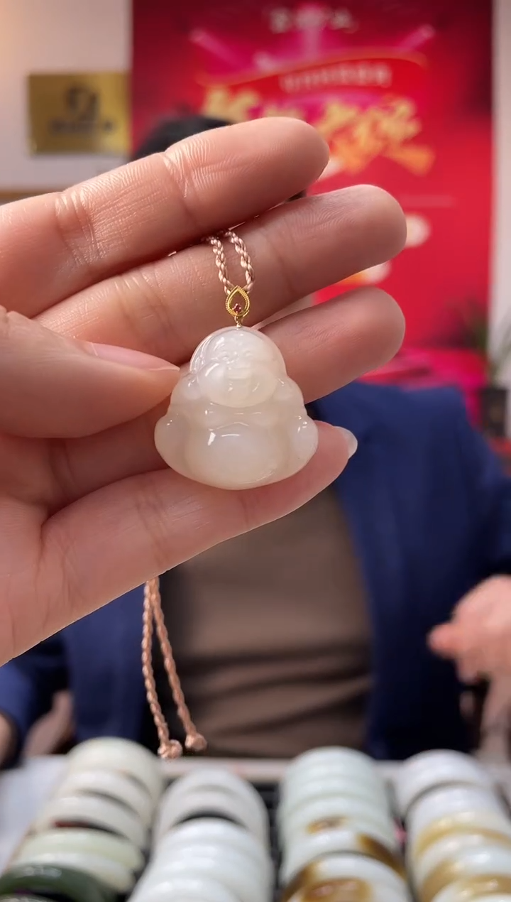 【闪购商品】和田玉颈饰18K金镶嵌藕粉佛公吊坠随机发一件