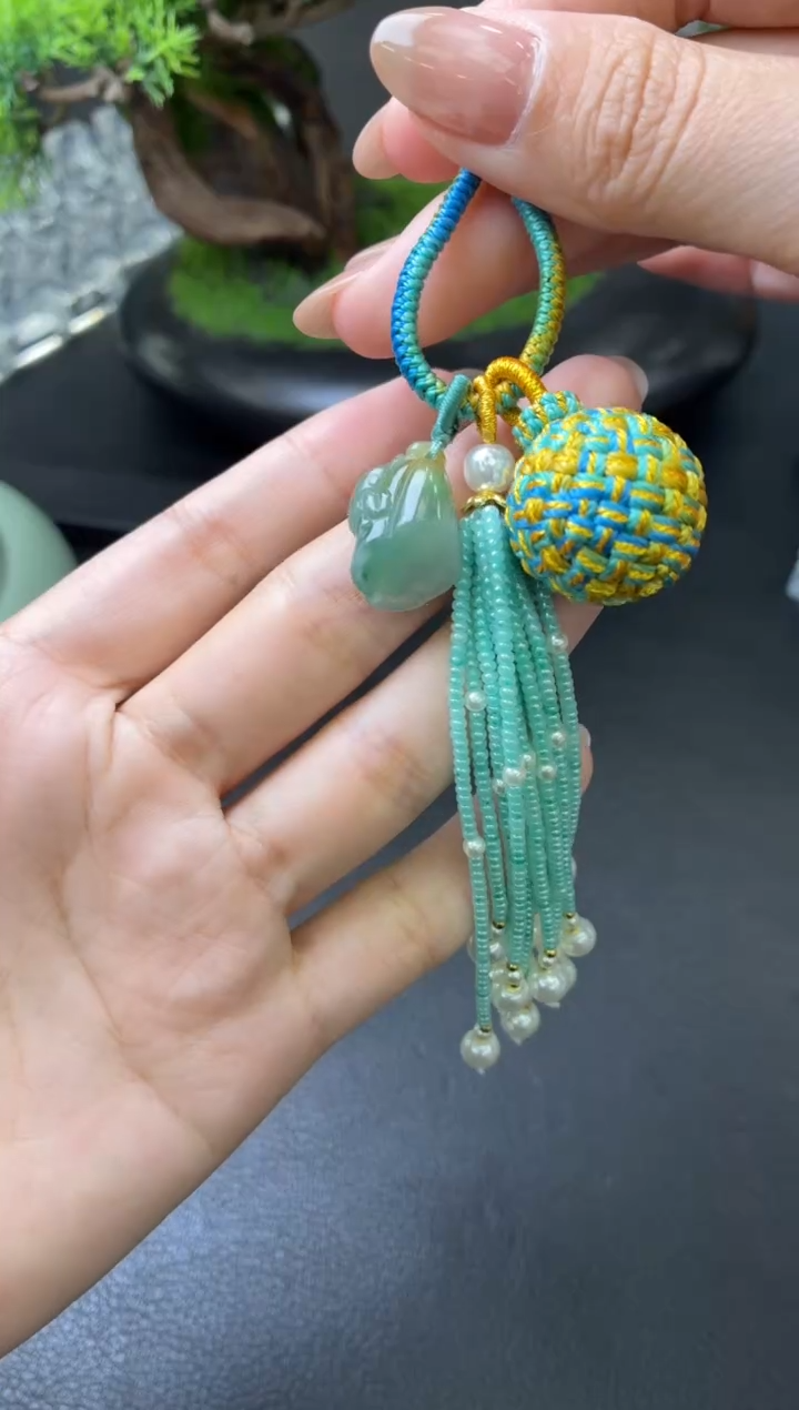 翡翠挂件未镶嵌挂件