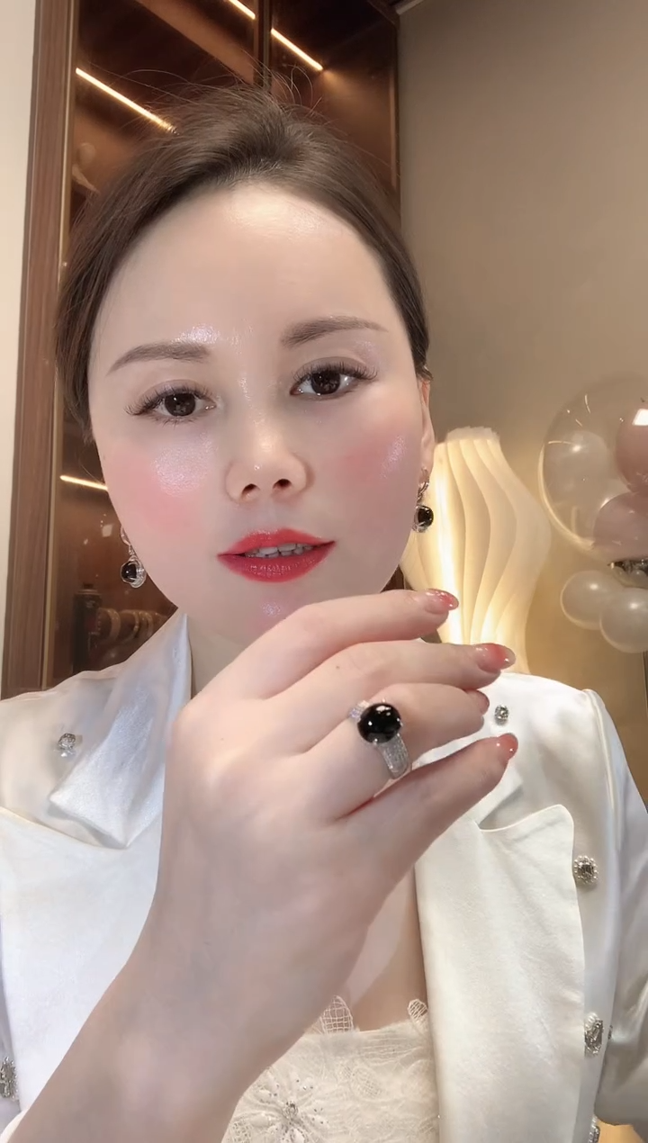 【闪购商品】翡翠戒指18K金镶嵌A49 翡翠