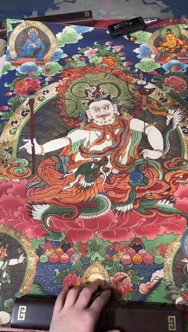 卷轴画龙妹的唐卡tk16