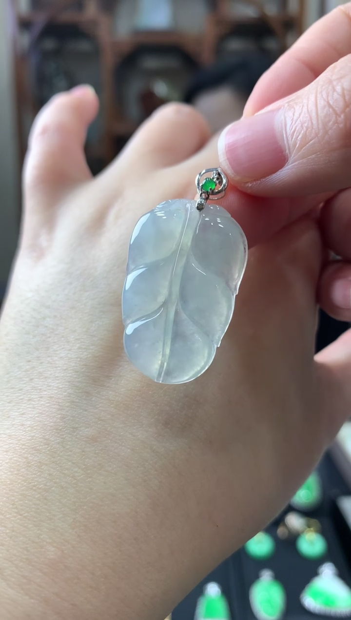 【闪购商品】翡翠吊坠(不含链)18K金镶嵌挂件
