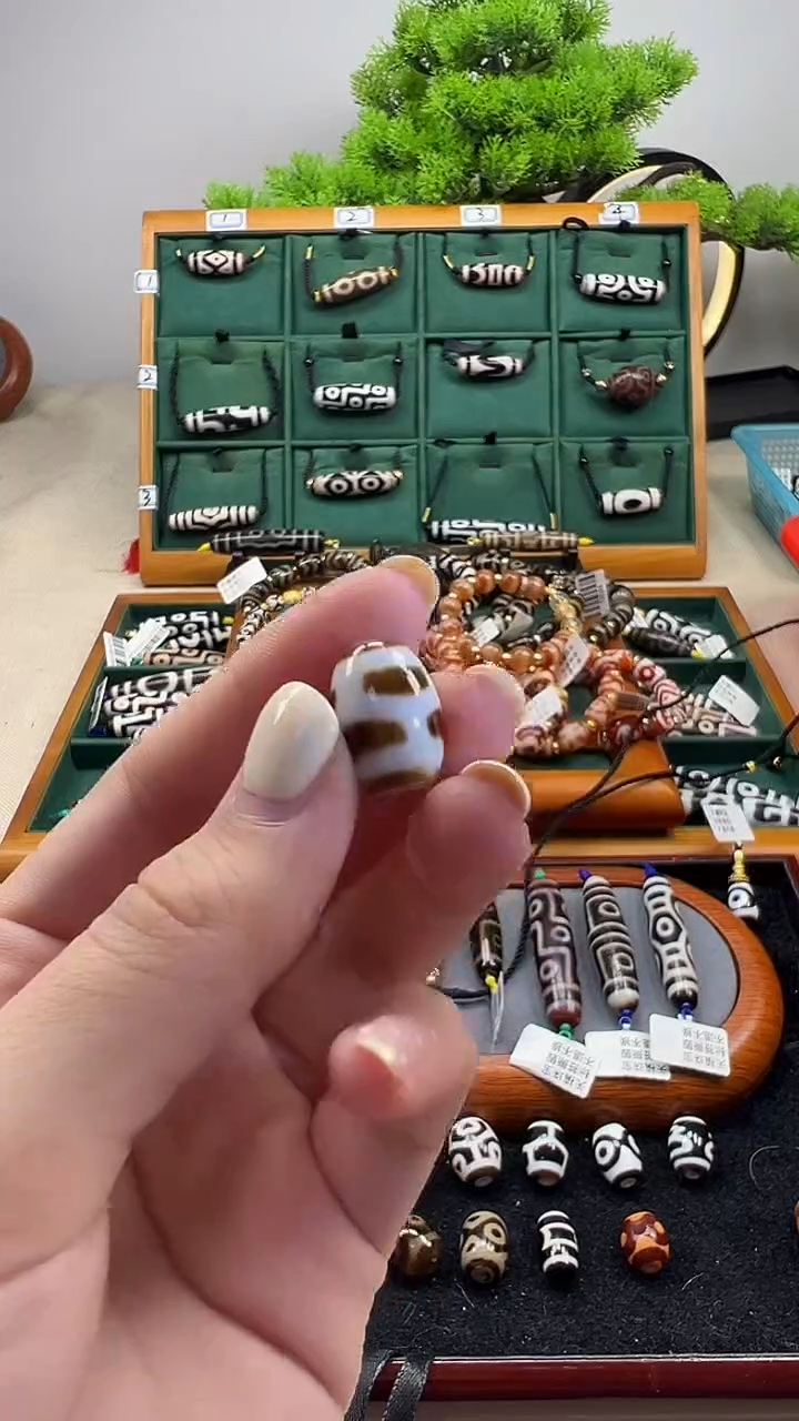 玛瑙/玉髓（覆膜）颈饰未镶嵌25（微瑕随机发货）