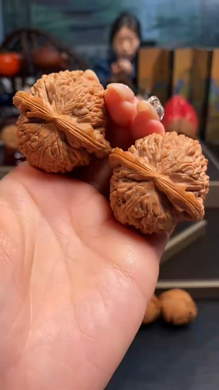 【闪购商品】文玩核桃把件C 103白狮子头44尺