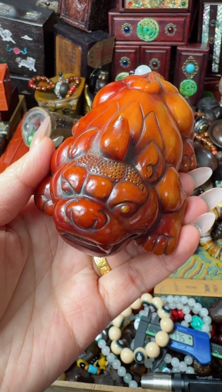 【闪购商品】蜜蜡裸石未镶嵌主播推荐：一物一拍，讲解为准！