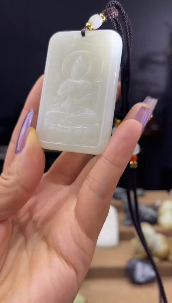 颈饰未镶嵌和田玉1