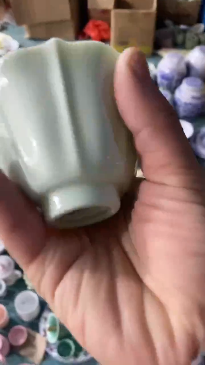 摆件陶绿稀土花口杯