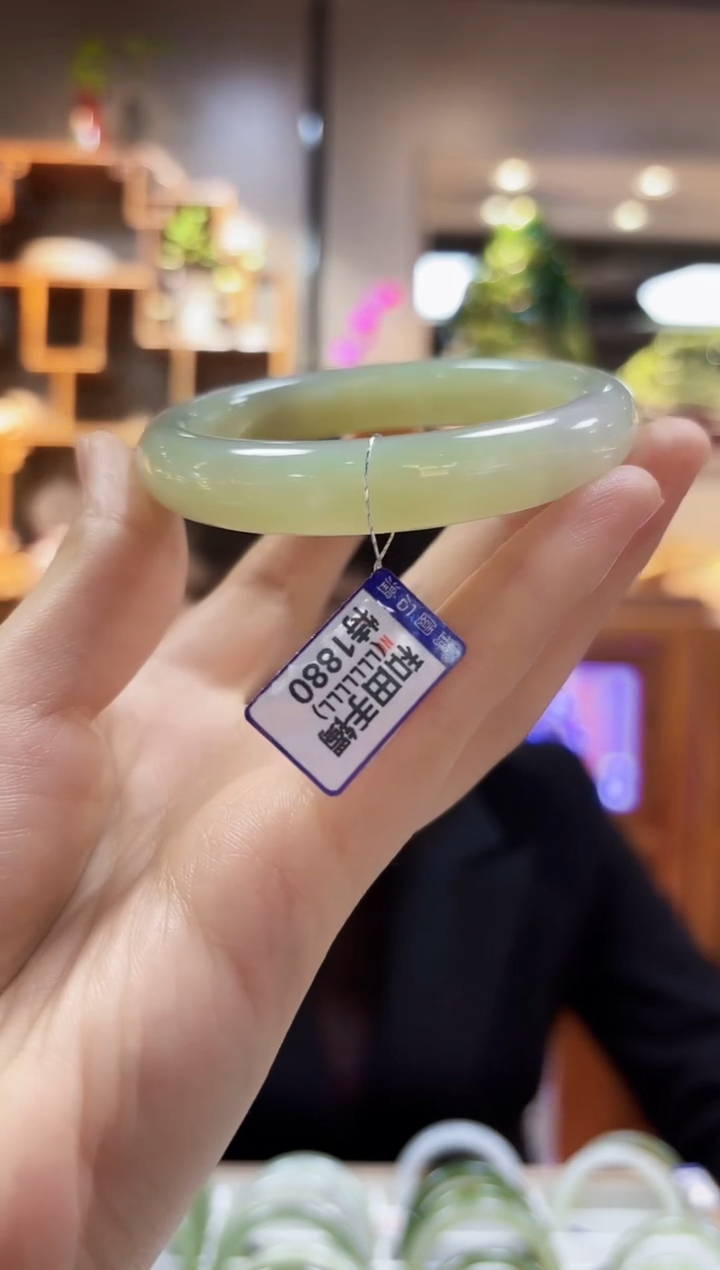 【闪购商品】和田玉56未镶嵌手镯