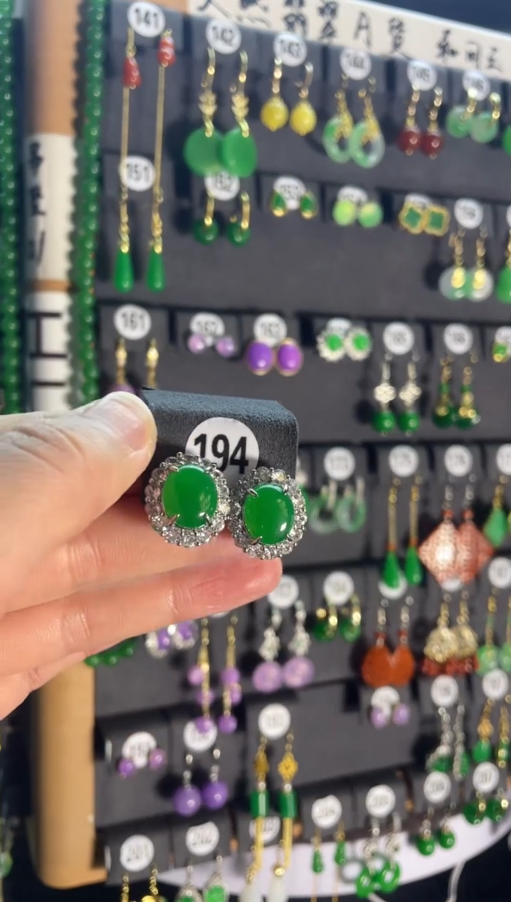【闪购商品】翡翠耳饰银S925镶嵌194....