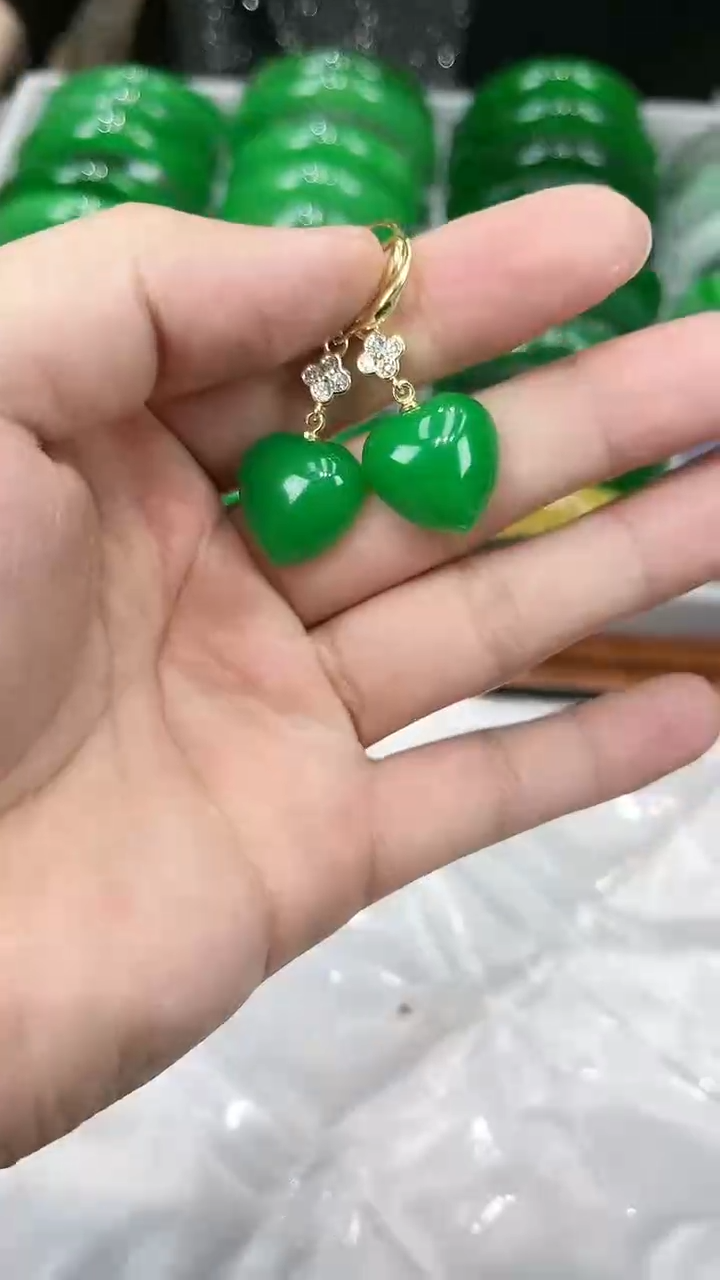 【闪购商品】翡翠耳饰未镶嵌s58 正阳绿爱心耳钉