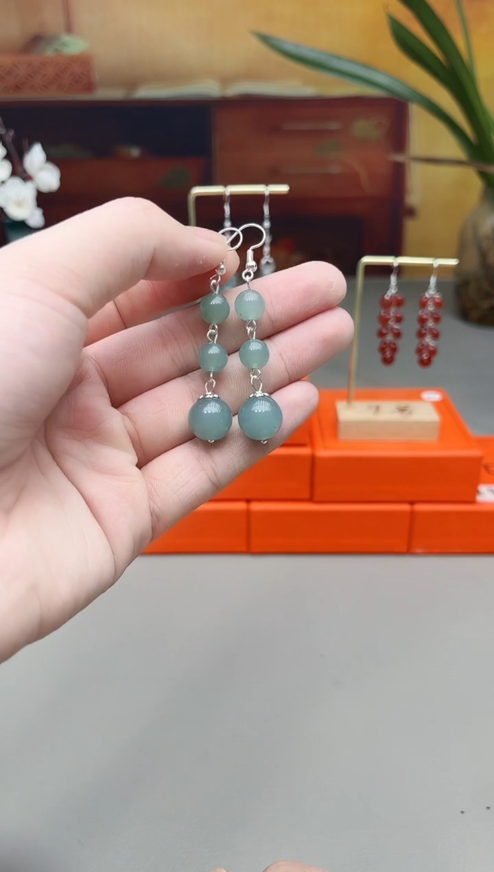 未镶嵌石英质玉（天山翠）耳钉226