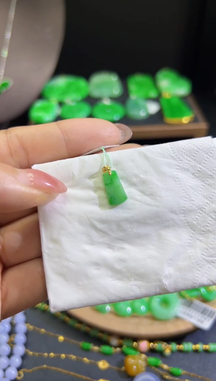 【闪购商品】翡翠颈饰18K金镶嵌Q缅料A货翡翠/支持复检/一件