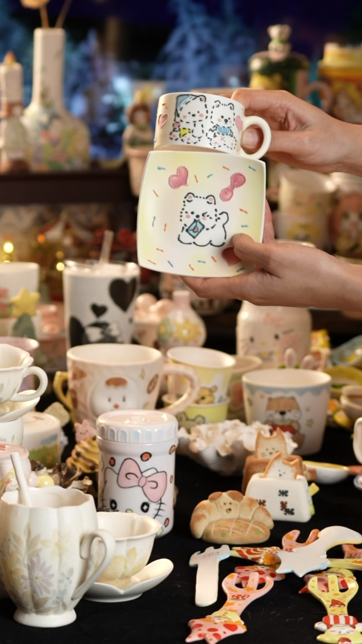 摆件陶景德镇釉下彩手绘设计师款陶瓷