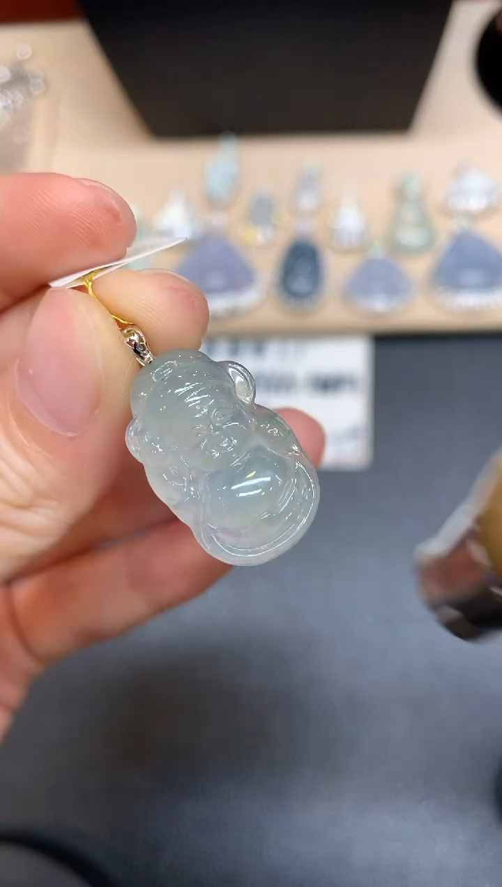 【闪购商品】翡翠颈饰18K金镶嵌财神【无服务费