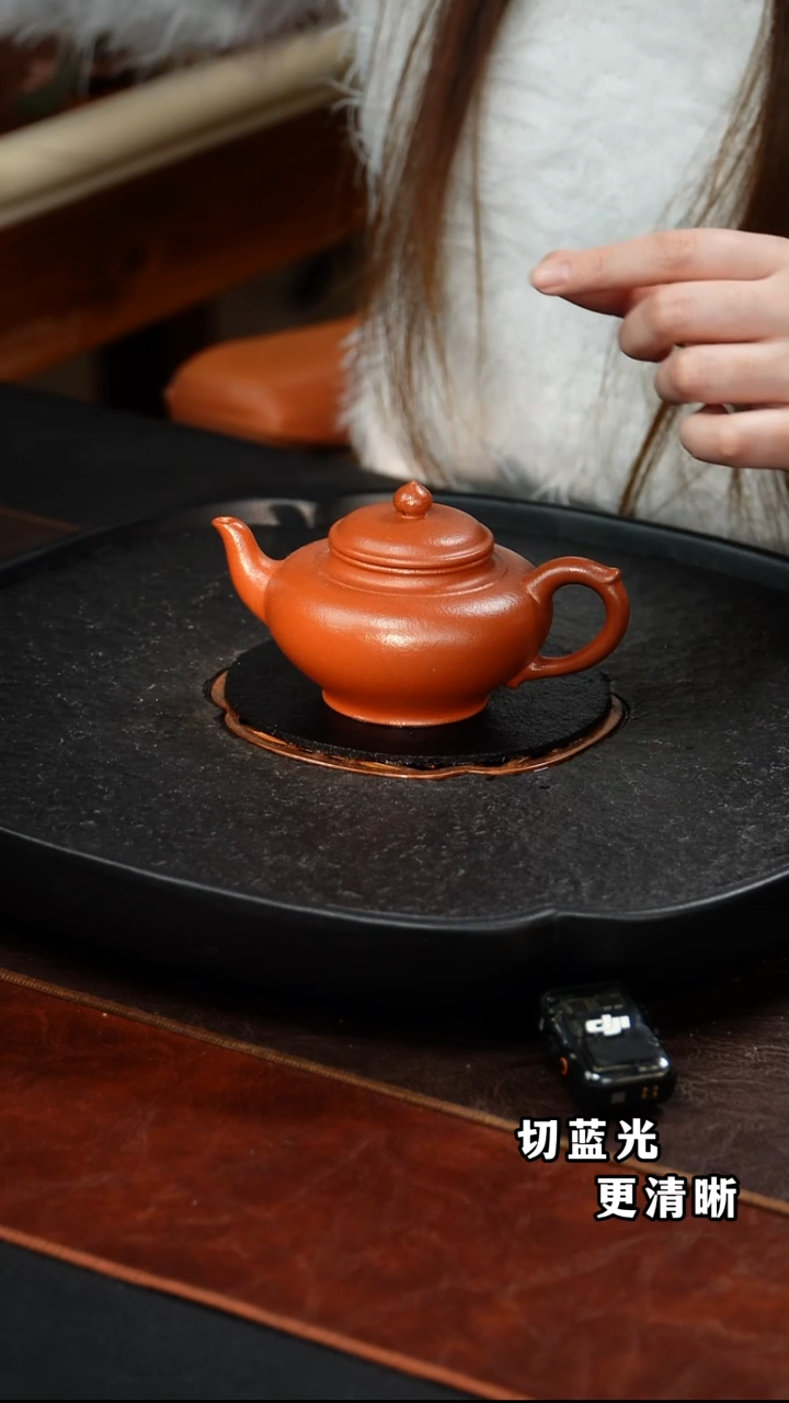 茶壶紫砂笑樱18 红降坡 180毫升 YLX