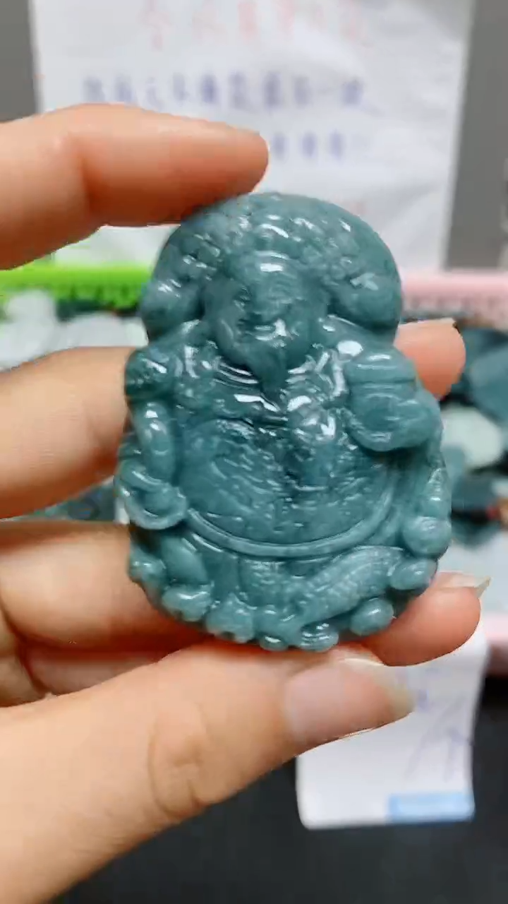 【闪购商品】翡翠颈饰未镶嵌天然翡翠A货