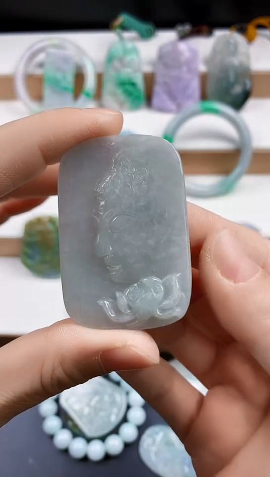 颈饰未镶嵌翡翠天然翡翠吊坠挂件
