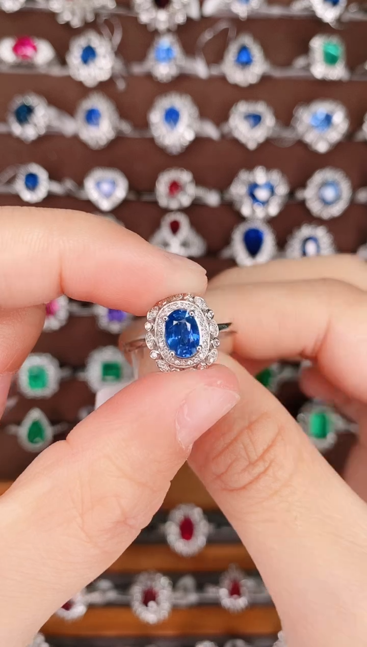 【闪购商品】蓝宝石18K金戒指18K金镶嵌1.2克拉