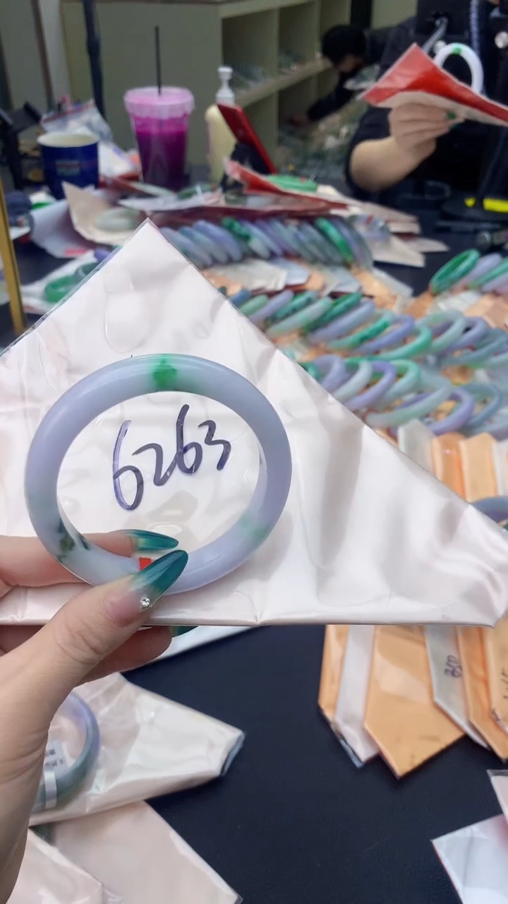 【闪购商品】翡翠手镯未镶嵌0632374848