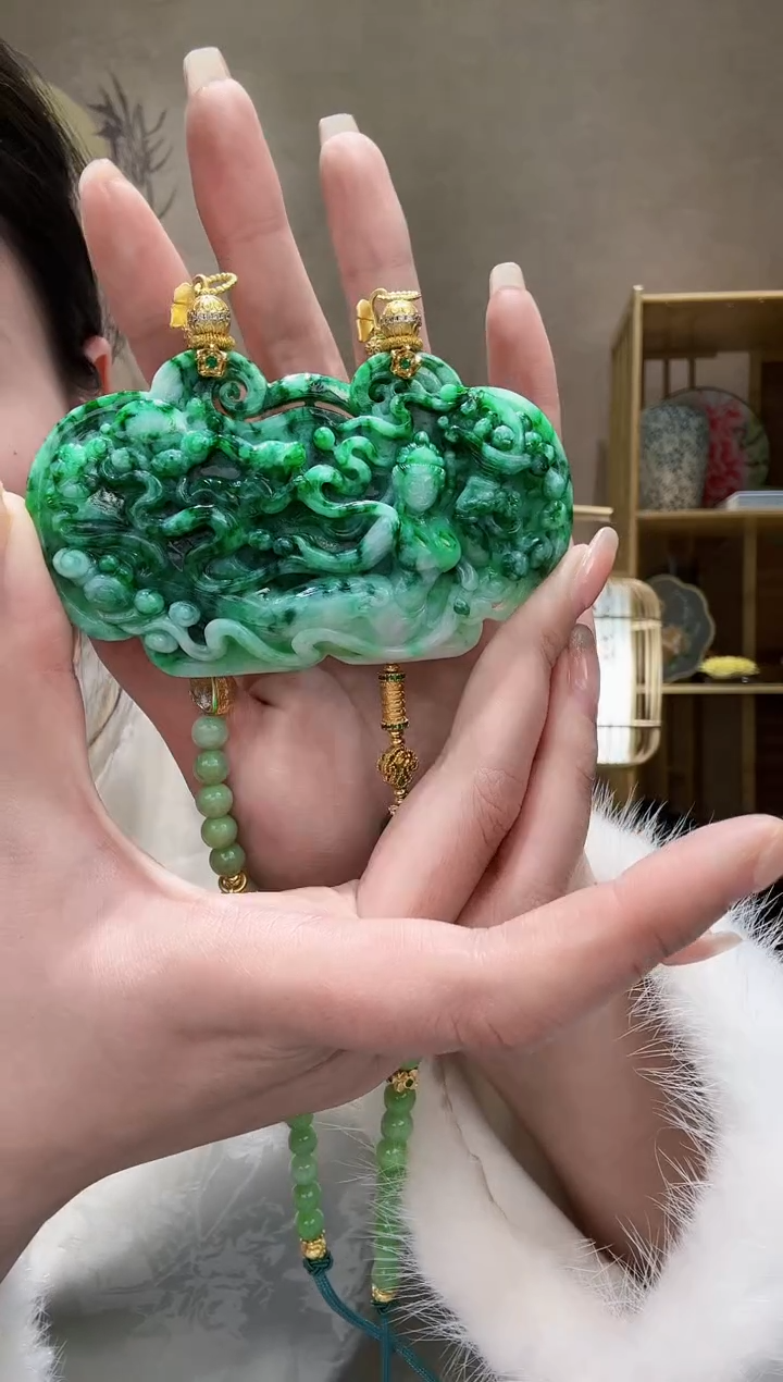 【闪购商品】翡翠颈饰未镶嵌吊坠