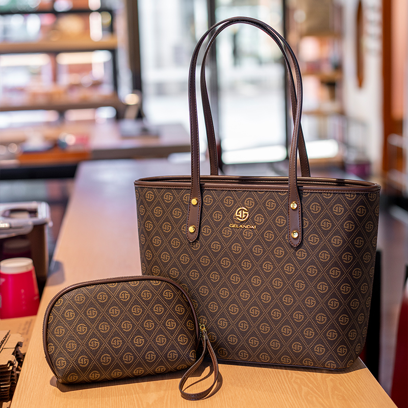 香港正品戈兰黛品牌真皮高级印花大容量托特包通勤子母包单肩包女