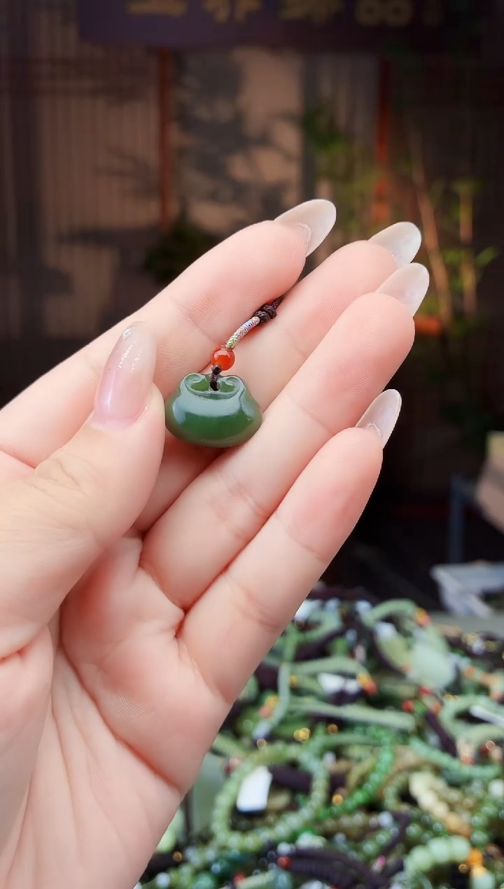 颈饰未镶嵌和田玉多样性发货拍一发一