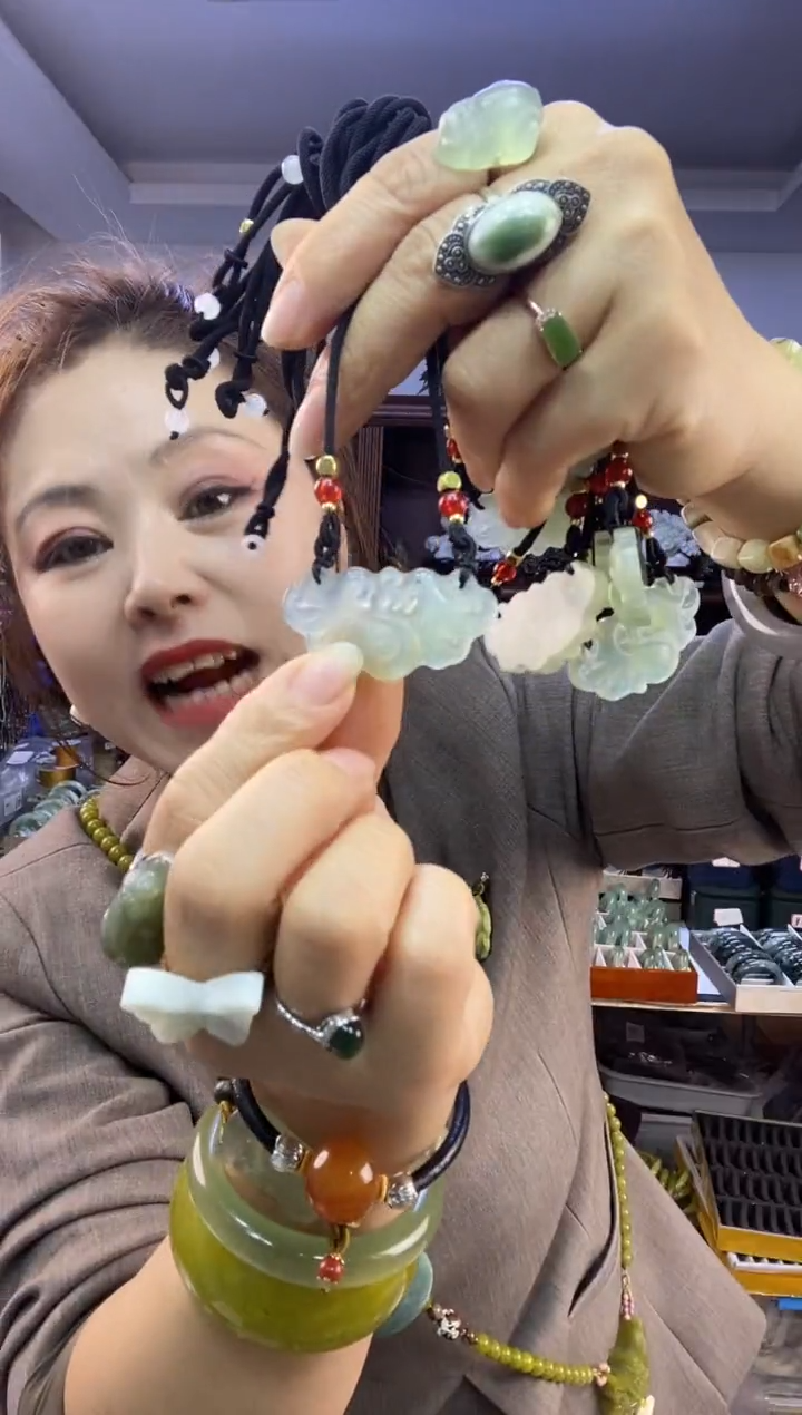 未镶嵌蛇纹石玉凤凰多样性随机发一