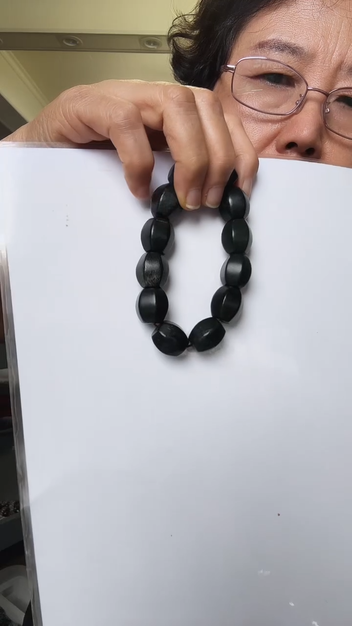 未镶嵌手串和田玉1