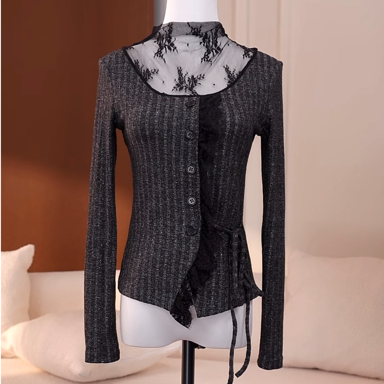 2025秋冬新款法式温柔风蕾丝拼接印花百搭长袖修身显瘦绒衫-A717