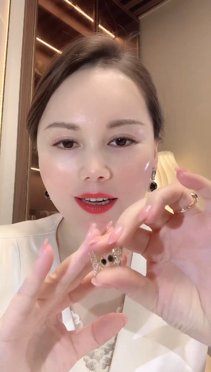 【闪购商品】翡翠耳饰18K金镶嵌A21 翡翠