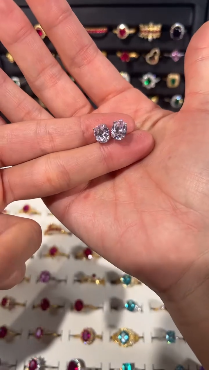 【闪购商品】长石耳钉银S925镶嵌45664531