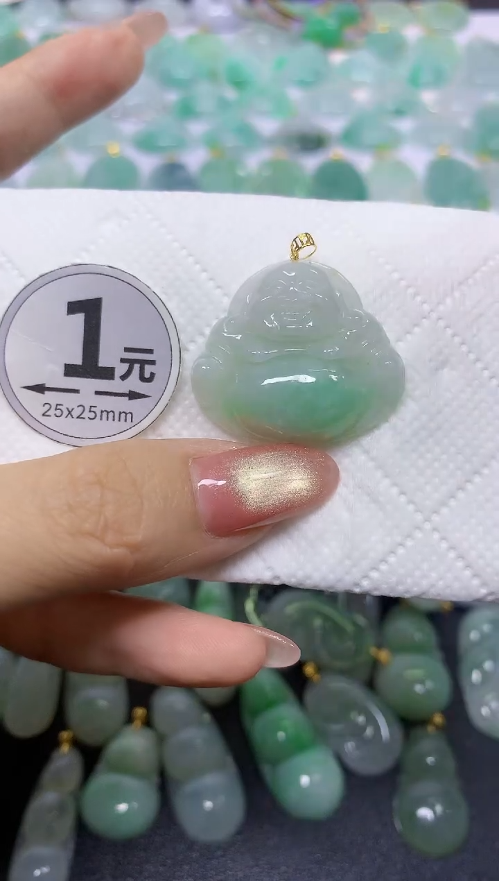 翡翠18K金镶嵌颈饰天然翡翠A货
