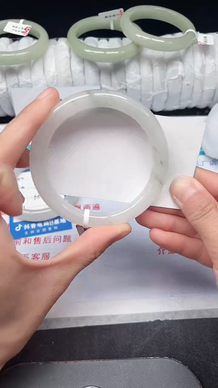 未镶嵌手镯石英质玉323-60/61