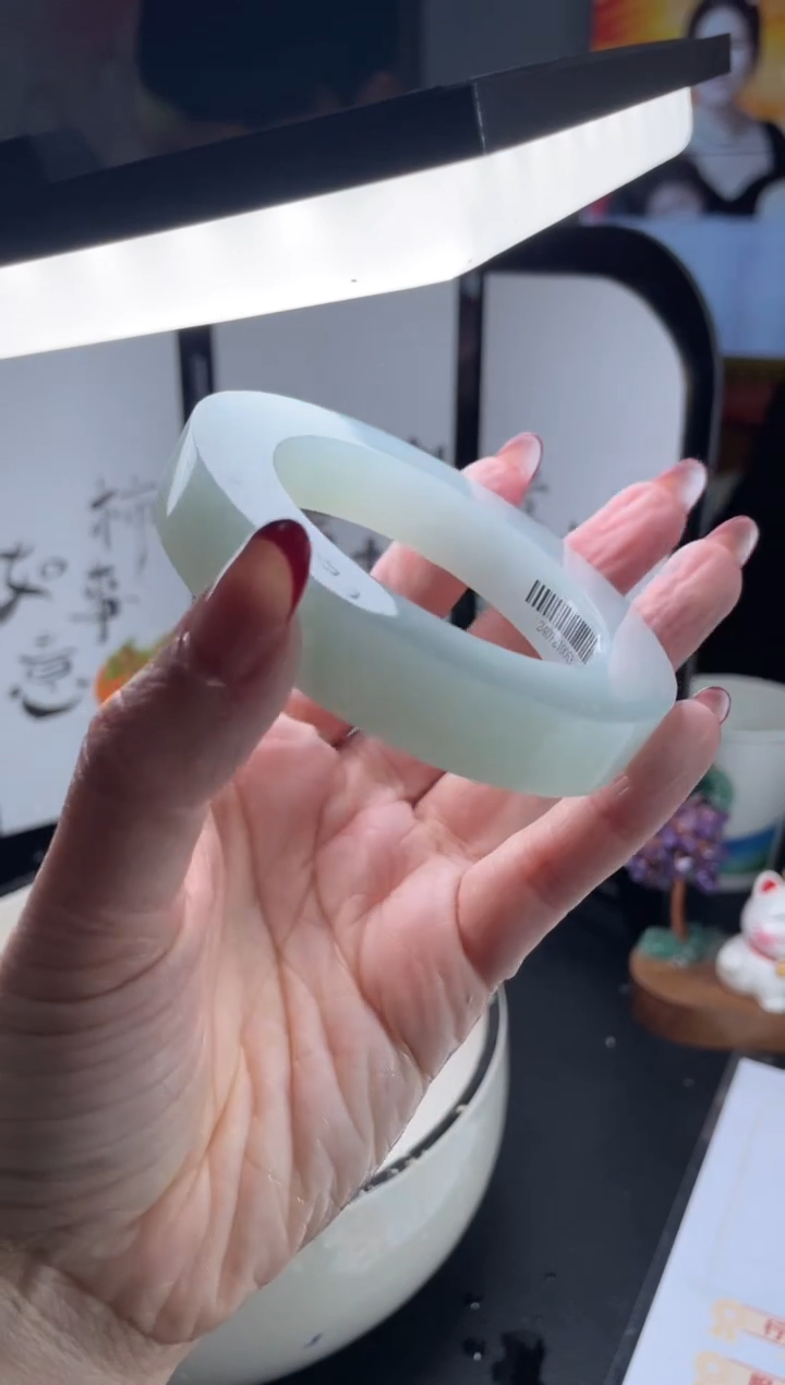 【闪购商品】定制翡翠手镯未镶嵌定制手镯LCG/DZS