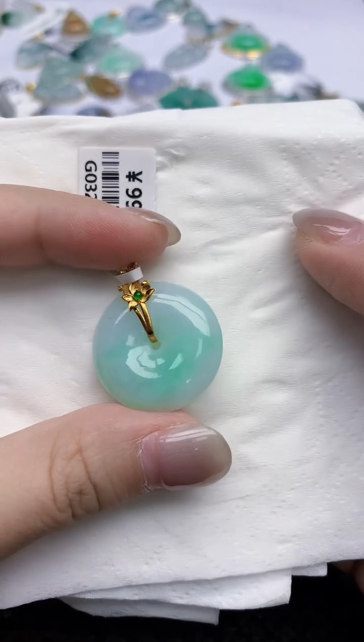 【闪购商品】翡翠颈饰18K金镶嵌天然翡翠A货