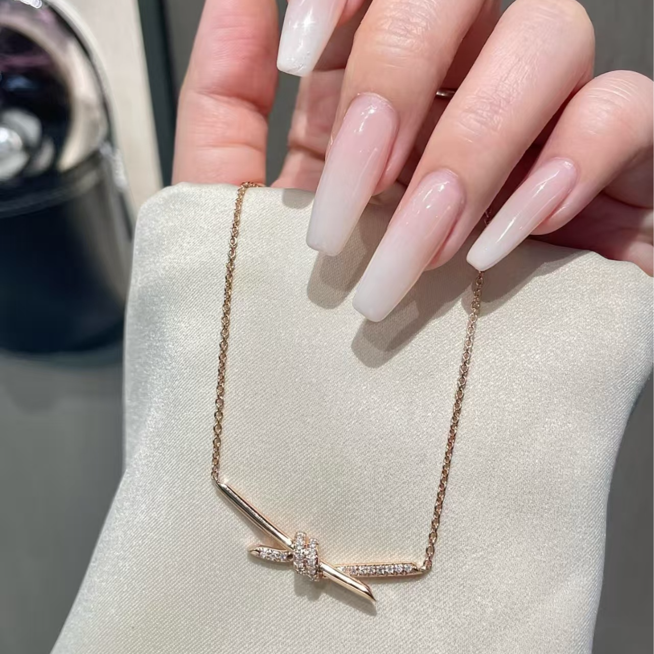 （雅雅精选）18K金绳结带钻项链粗链重金款HGBD 