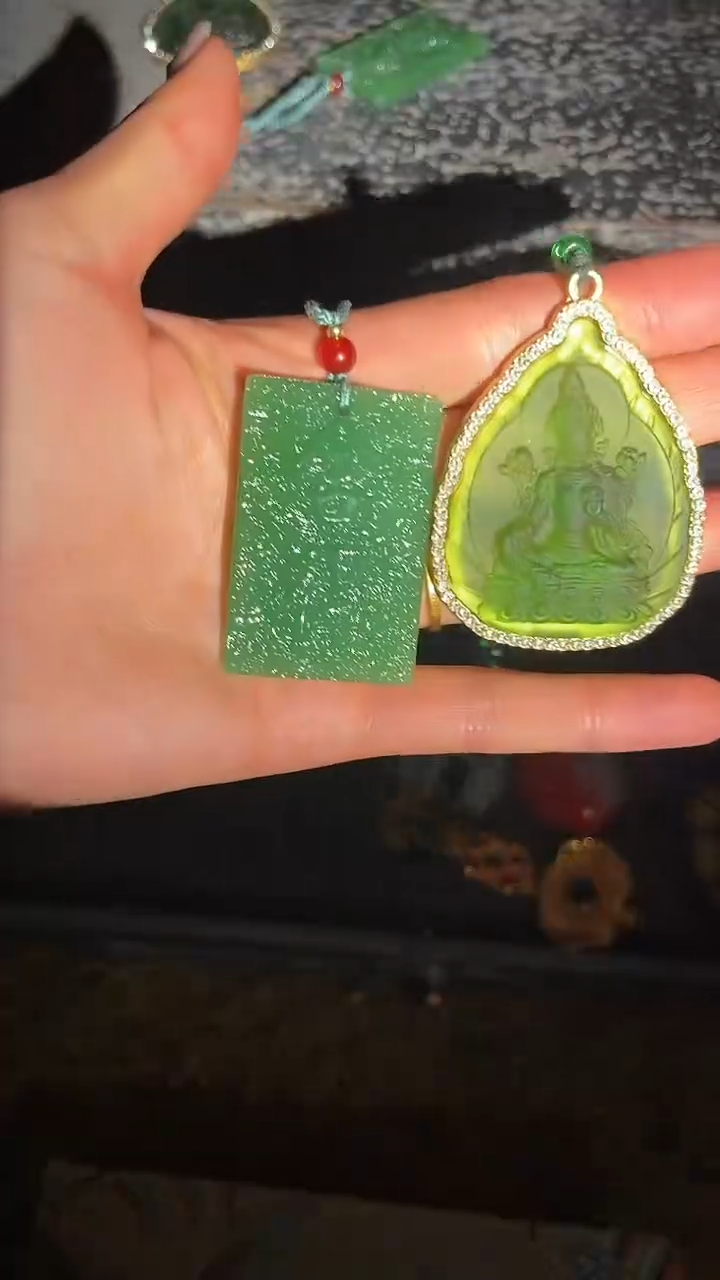 【闪购商品】【闪购商品】舍得和绿度母两个