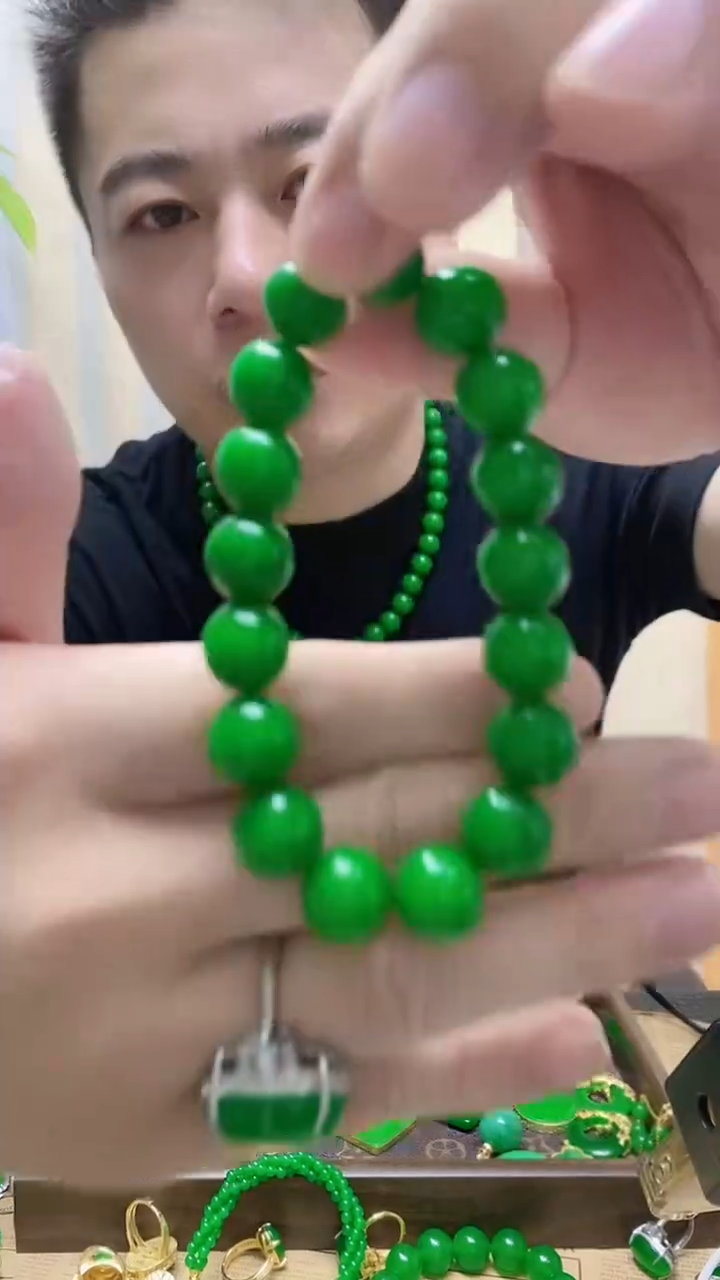 未镶嵌手链翡翠翡翠手链