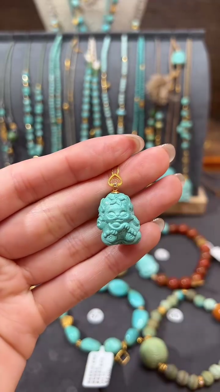 【闪购商品】绿松石颈饰18K金镶嵌绿松石吊坠