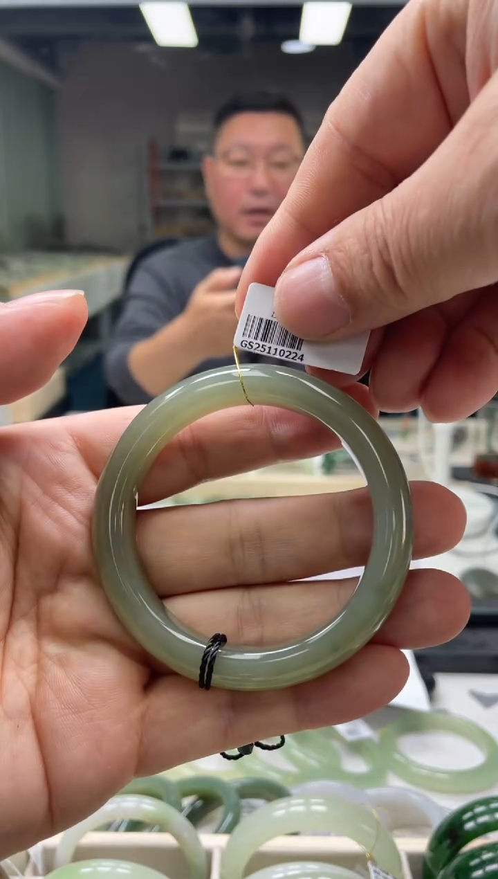 【闪购商品】和田玉手镯未镶嵌53-54圈口0224