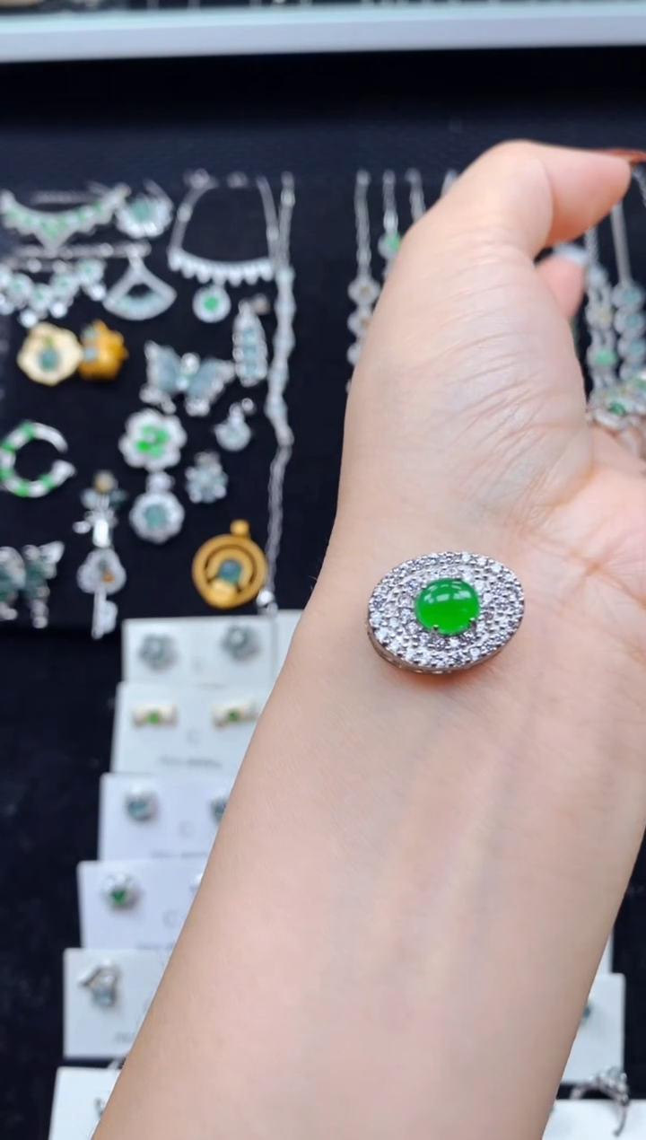 颈饰银S925镶嵌翡翠5300