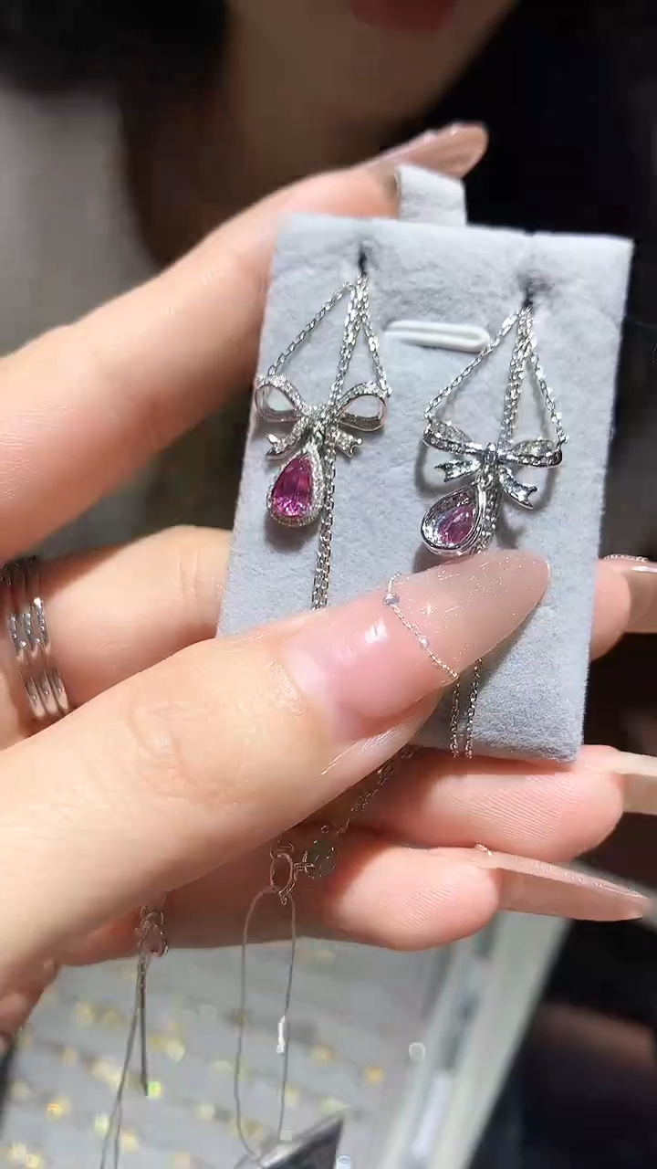 【闪购商品】蓝宝石项链18K金镶嵌项链多样性发一