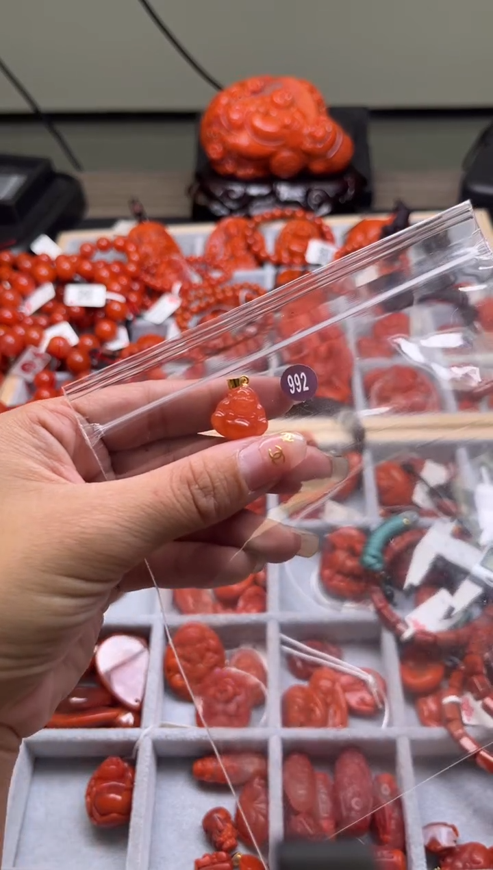 【闪购商品】南红玛瑙珠宝奇石未镶嵌992