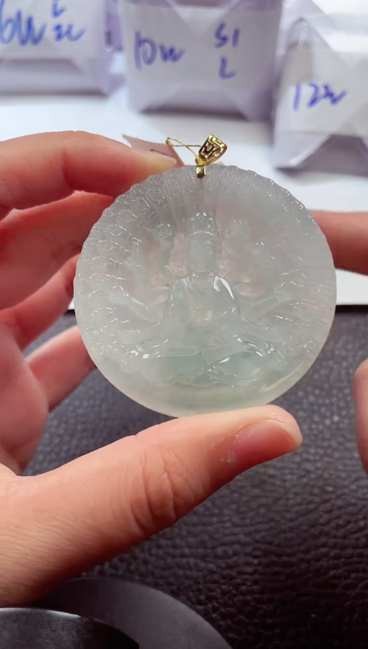 颈饰18K金镶嵌翡翠00008860