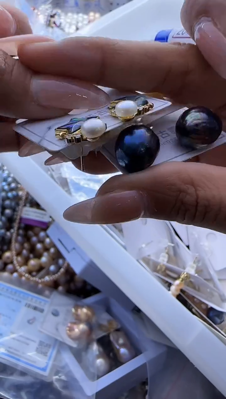 【闪购商品】淡水珍珠耳饰3个银S925镶嵌654