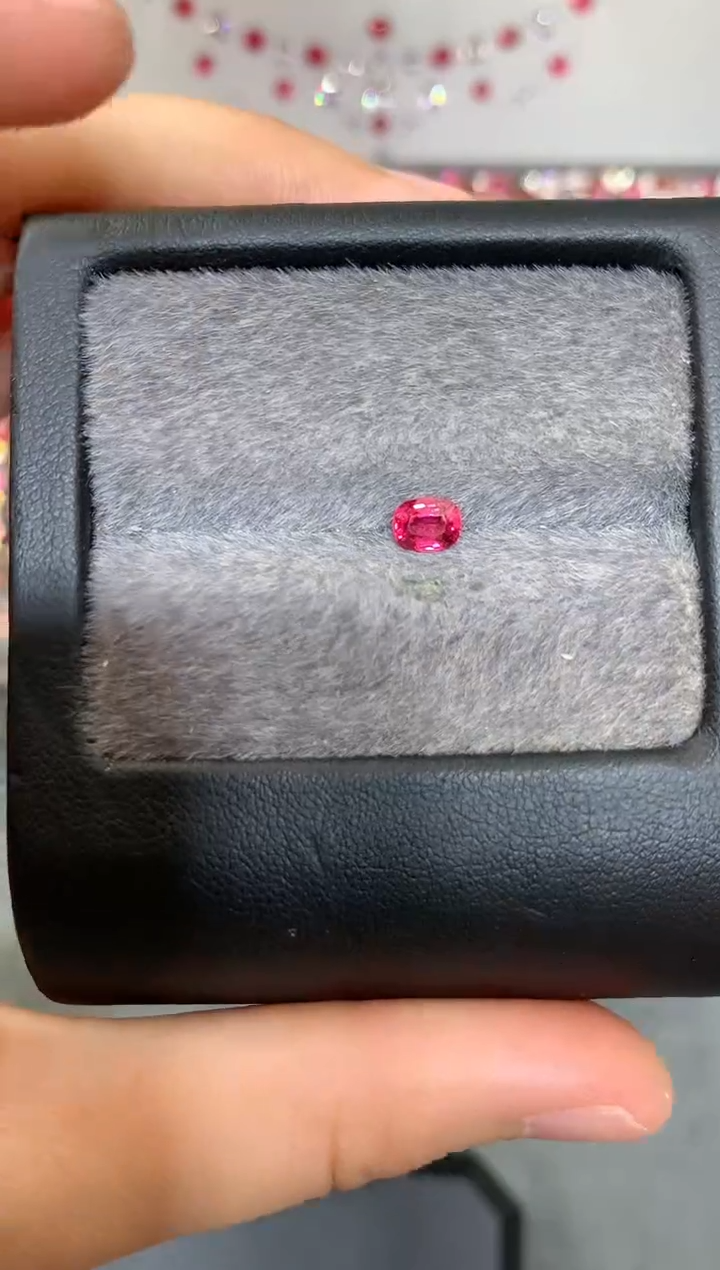 【闪购商品】定制尖晶石裸石未镶嵌枕型 火莲花色调 0.50ct