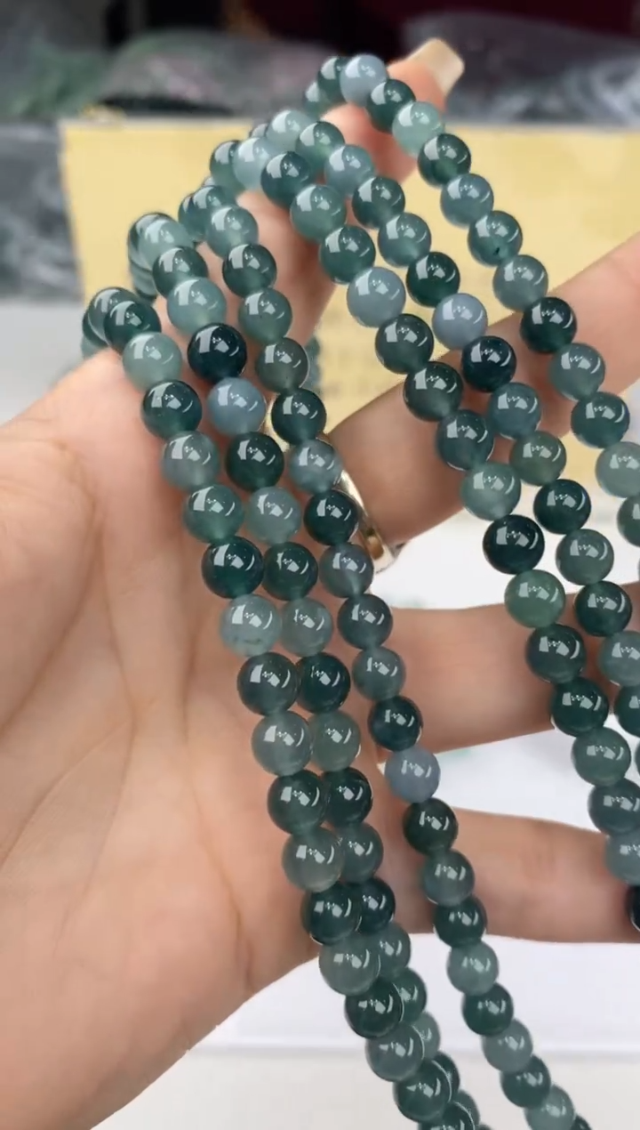 翡翠未镶嵌颈饰43362