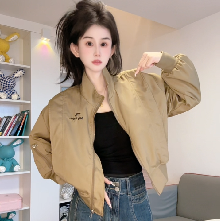 25年秋季新款设计感短外套小个子时尚女休闲短款小众立领短外套