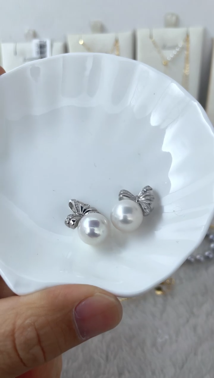 【闪购商品】淡水珍珠颈饰银S925镶嵌吊坠