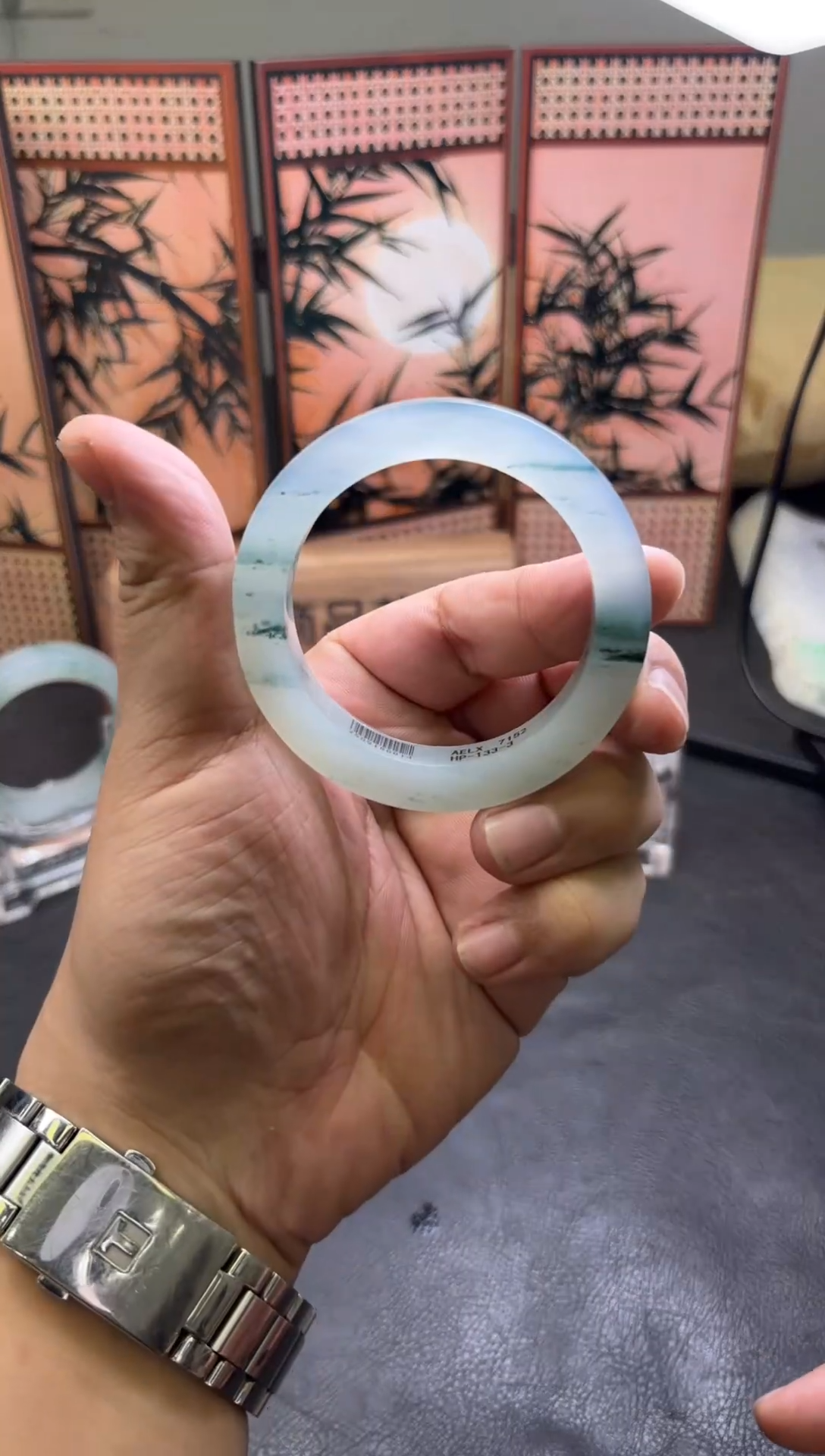 未镶嵌手镯定制翡翠b****?手镯定制