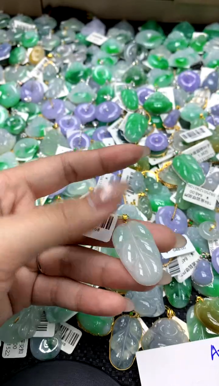 【闪购商品】翡翠颈饰18K金镶嵌1111111111111111